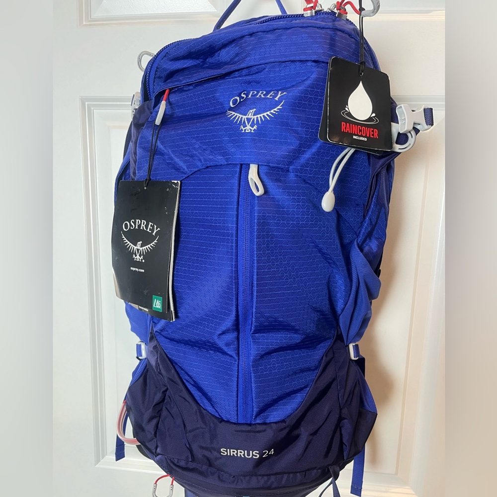 Osprey Sirrus Backpack Women’s Blueberry Color New with Tags